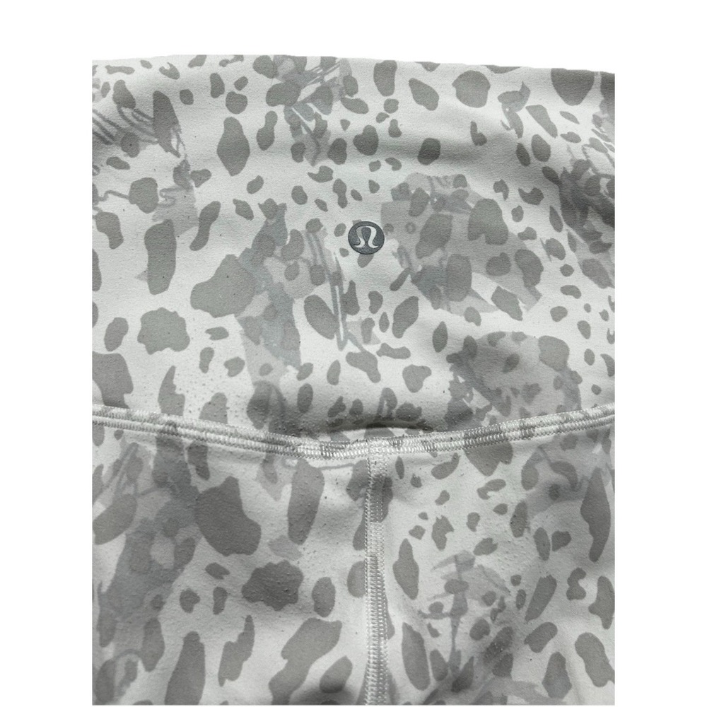Lululemon Women's 10 Align High-Rise Pant 25"‎ Cheetah Camo Antique White Multi - Picture 9 of 10